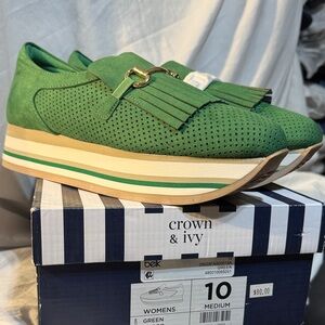 crown & ivy Green Perforated Kiltie Platform Loafers